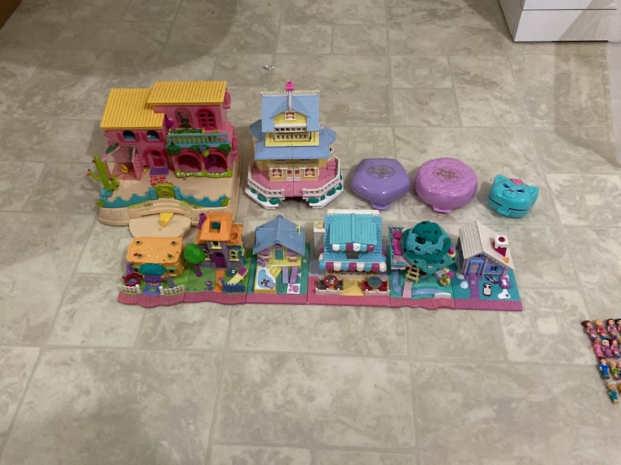 Vintage Bluebird Polly Pocket Collection – 1990s Compact Playsets & Mini Dolls Lot – Rare Retro Toys"