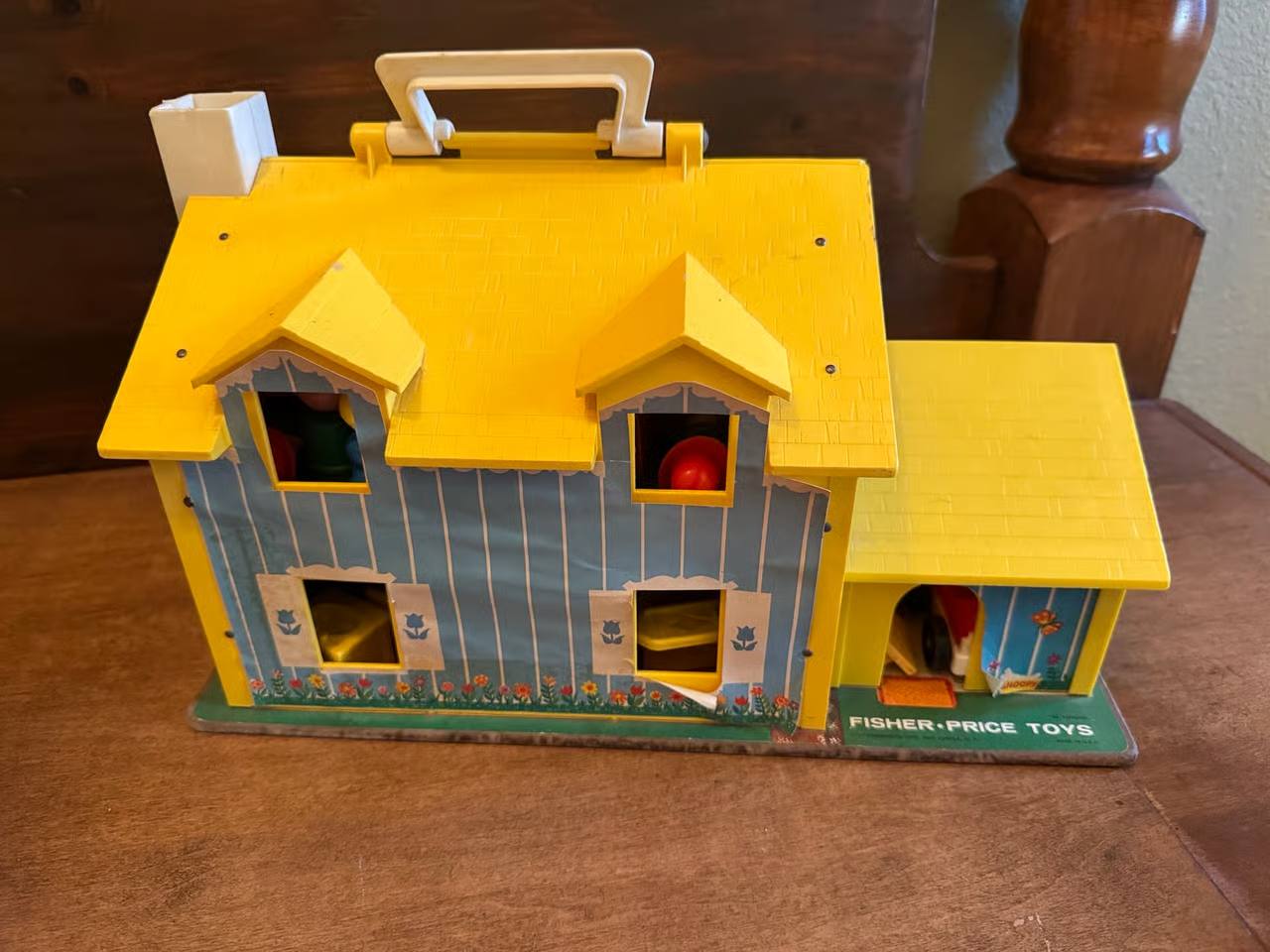 Vintage Fisher Price Little People Yellow Play House ā With Figures, Furniture & Car ā 1970s Toy Set