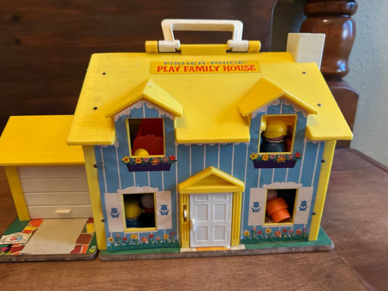 Vintage Fisher Price Little People Yellow Play House ā With Figures, Furniture & Car ā 1970s Toy Set